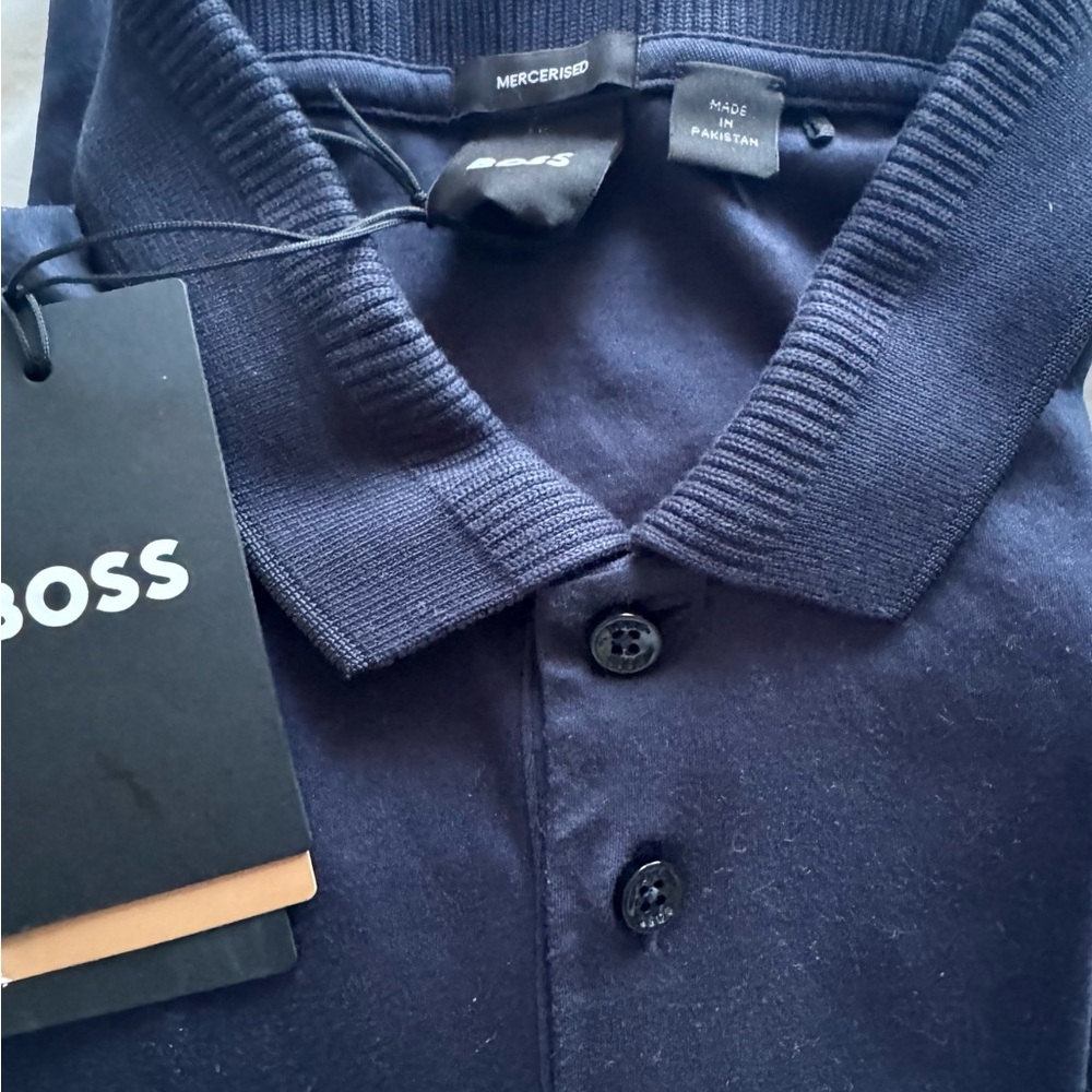 BOSS Navy-Blue T-Shirt w/Ribbed Knit neckline size"L", 100%Genuine, New w/Tags